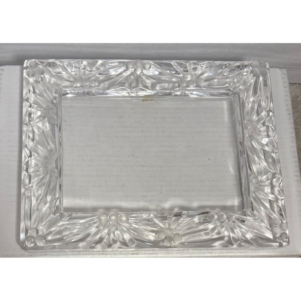 Clear Glass Rectangular Vintage Picture Frame With Floral & Dot Design 7" x 5.5"